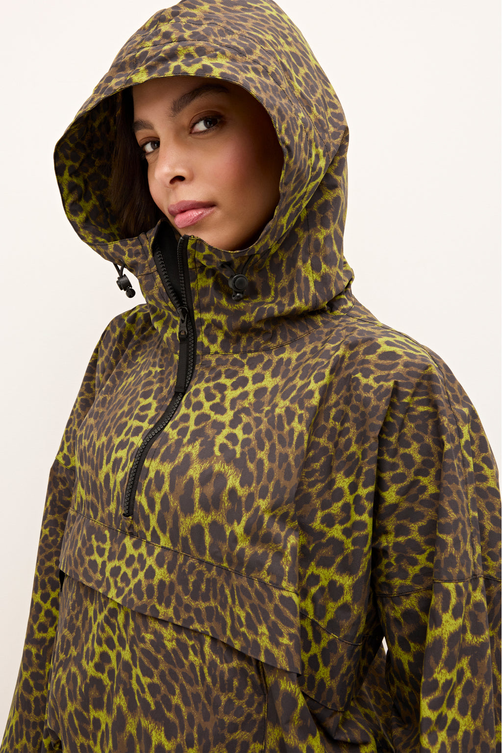 DESIRAE PACKABLE PONCHO