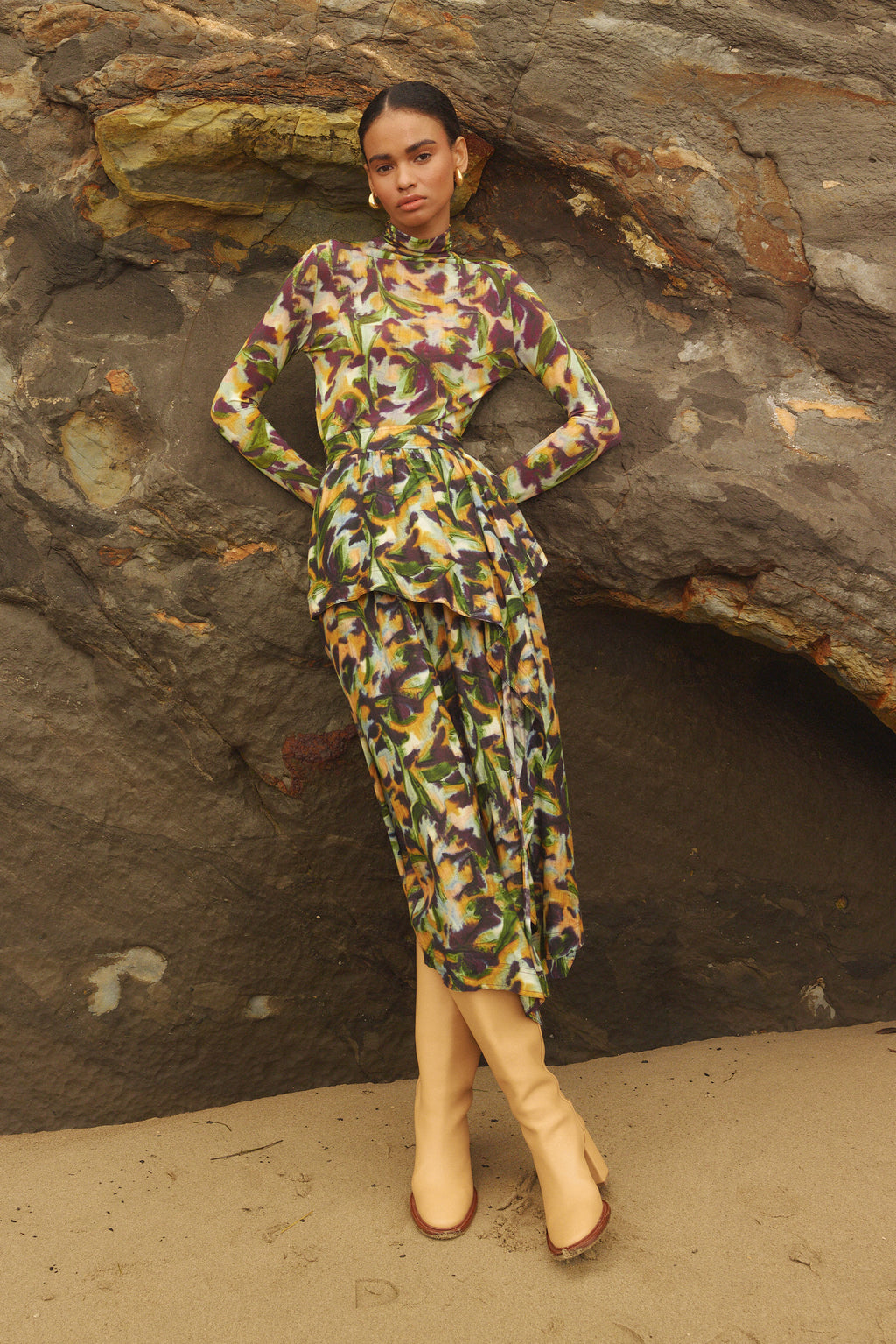 Asymmetrical skirt with pattern