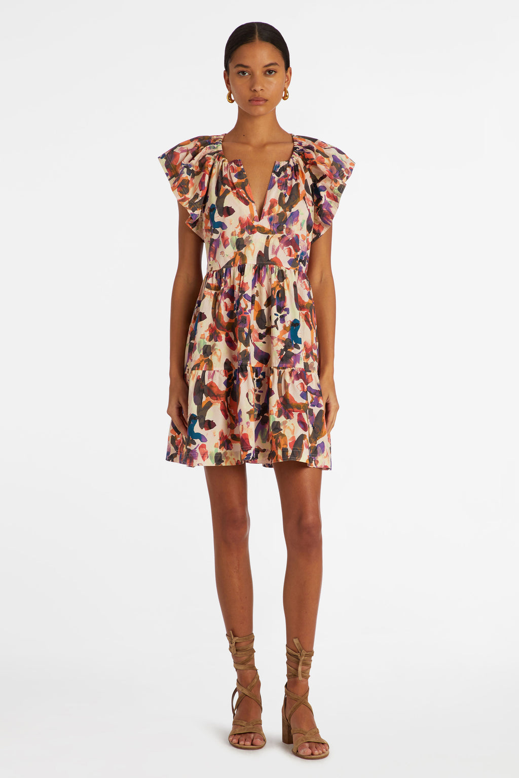 Short sleeve flutter dress in a tiered silhouette