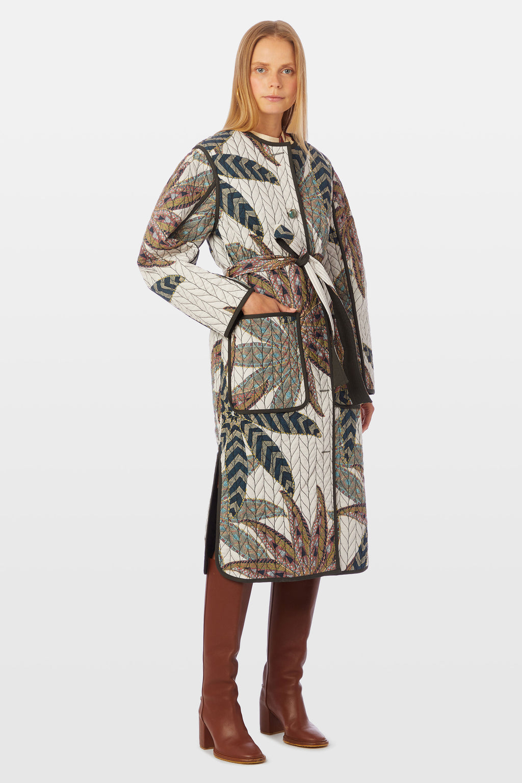 Reversible long quilted patterned jacket crew neck long sleeve 