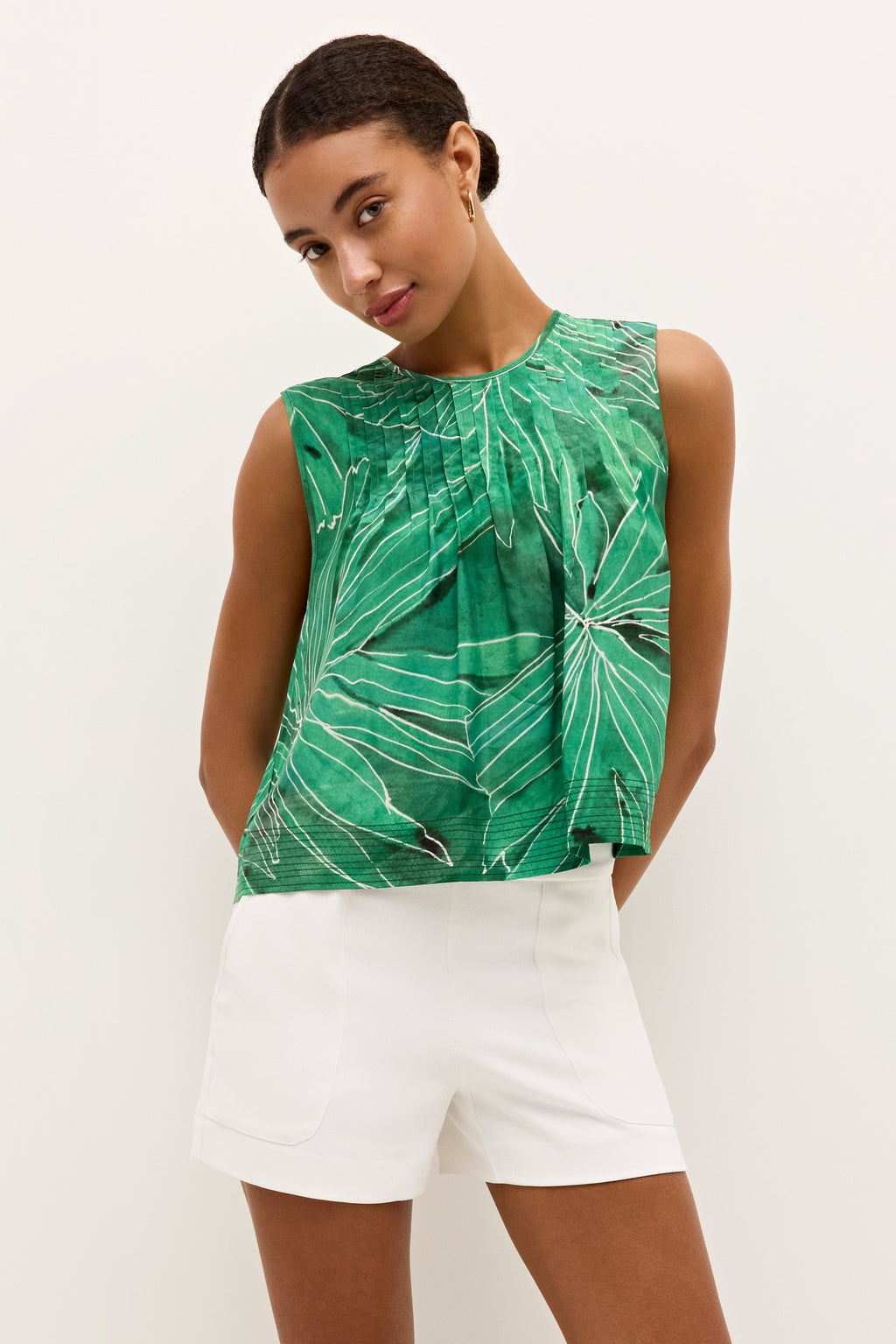 MIA SHORT
