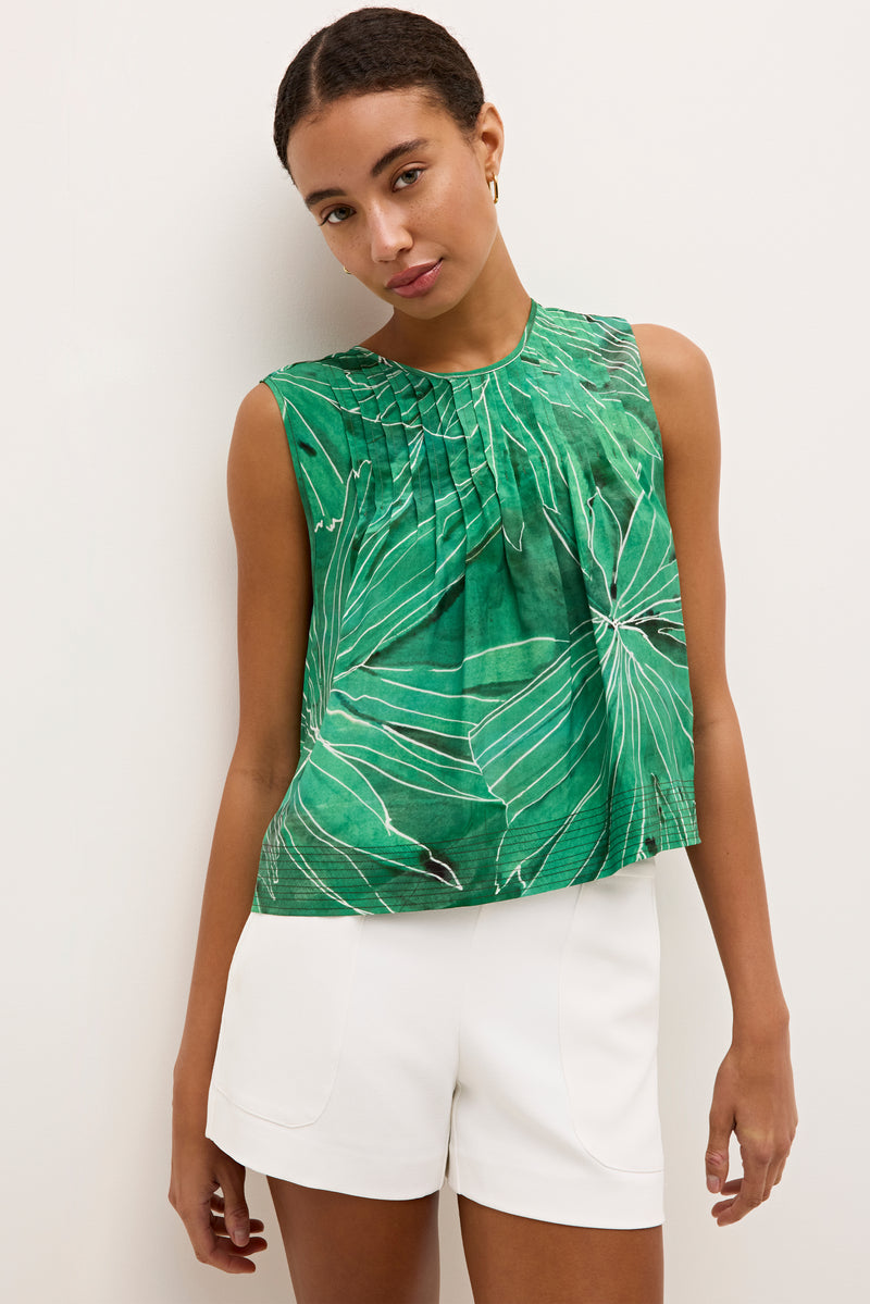 MIA SHORT