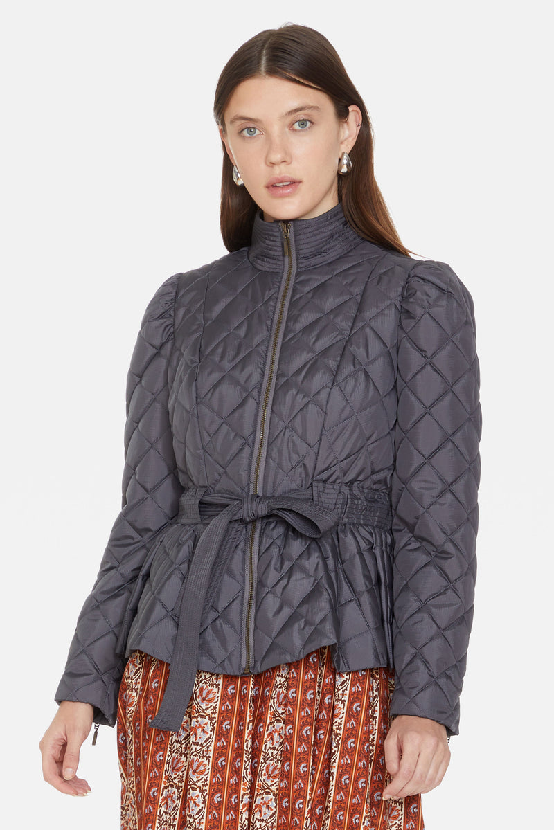 Solid color jacket with high collar and waist tie 