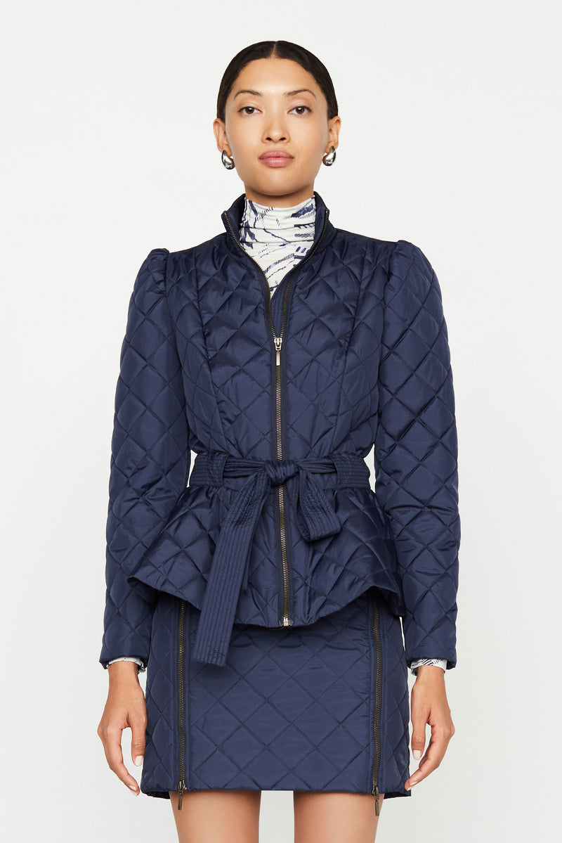 Solid color quilted jacket with stand-up collar and waist tie