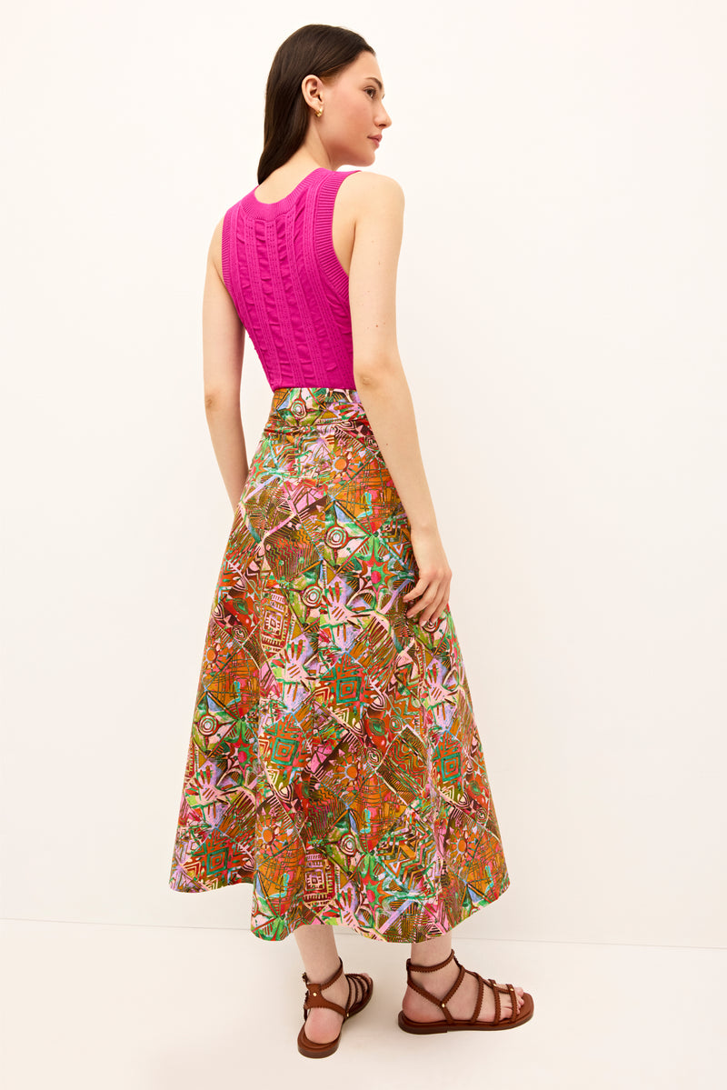 Textured sleeveless sweater in electric pink with a round neck and straight hem 