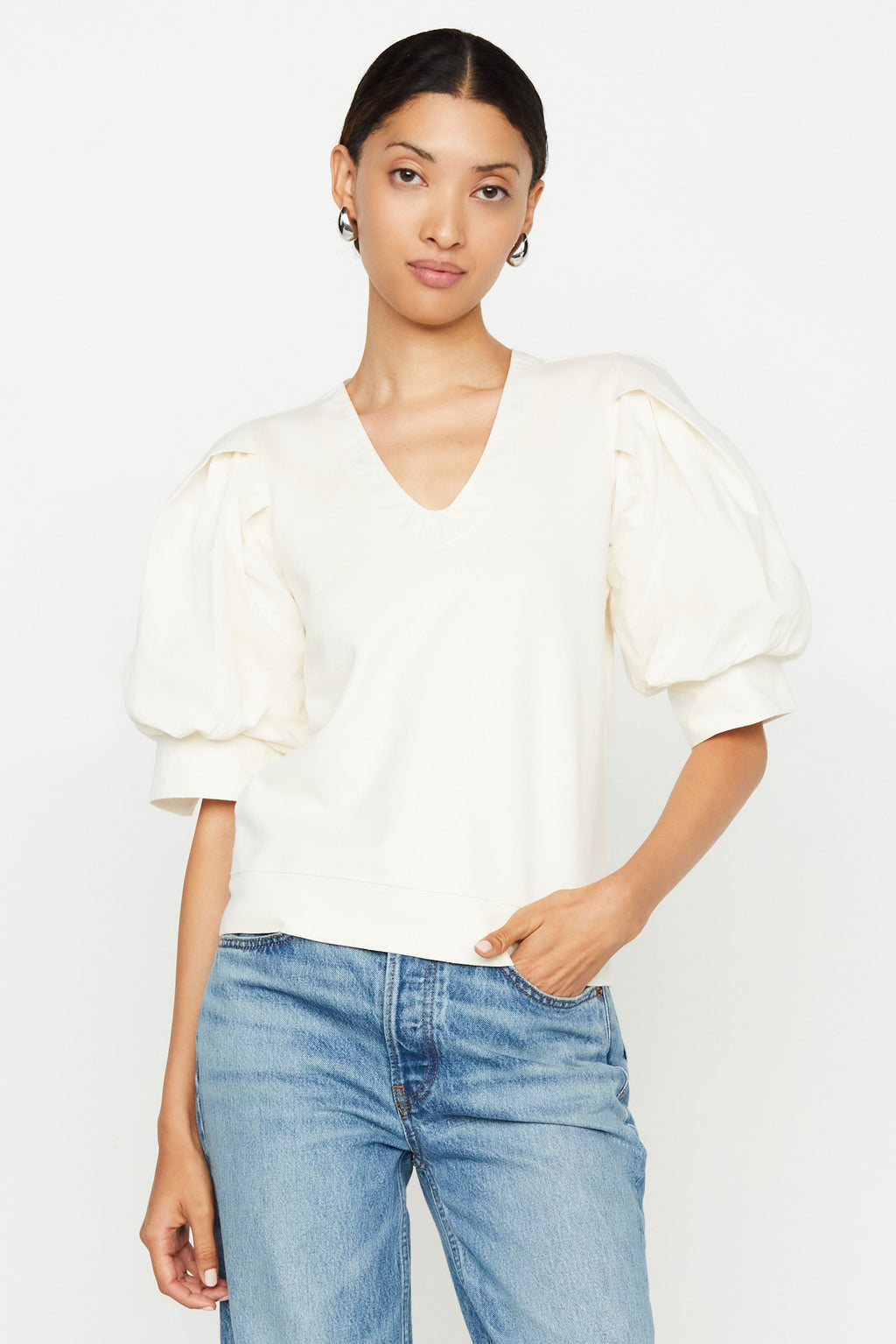 Ivory short, puff sleeve sweatshirt top