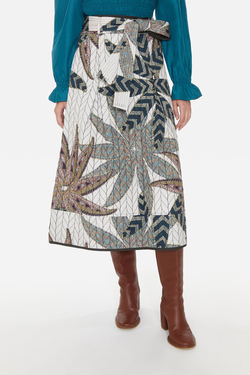 Seam zipper and tie belt patterned midi length skirt 