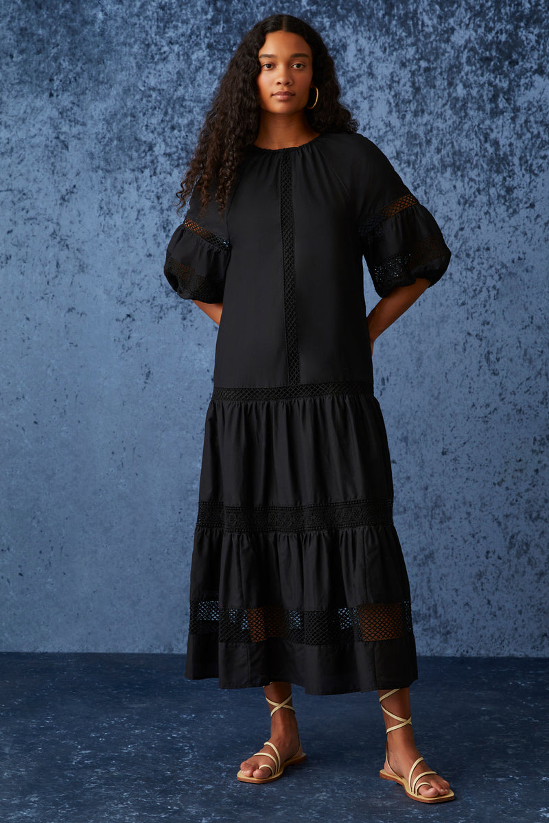 Solid black maxi dress with 3/4 bubble sleeves 